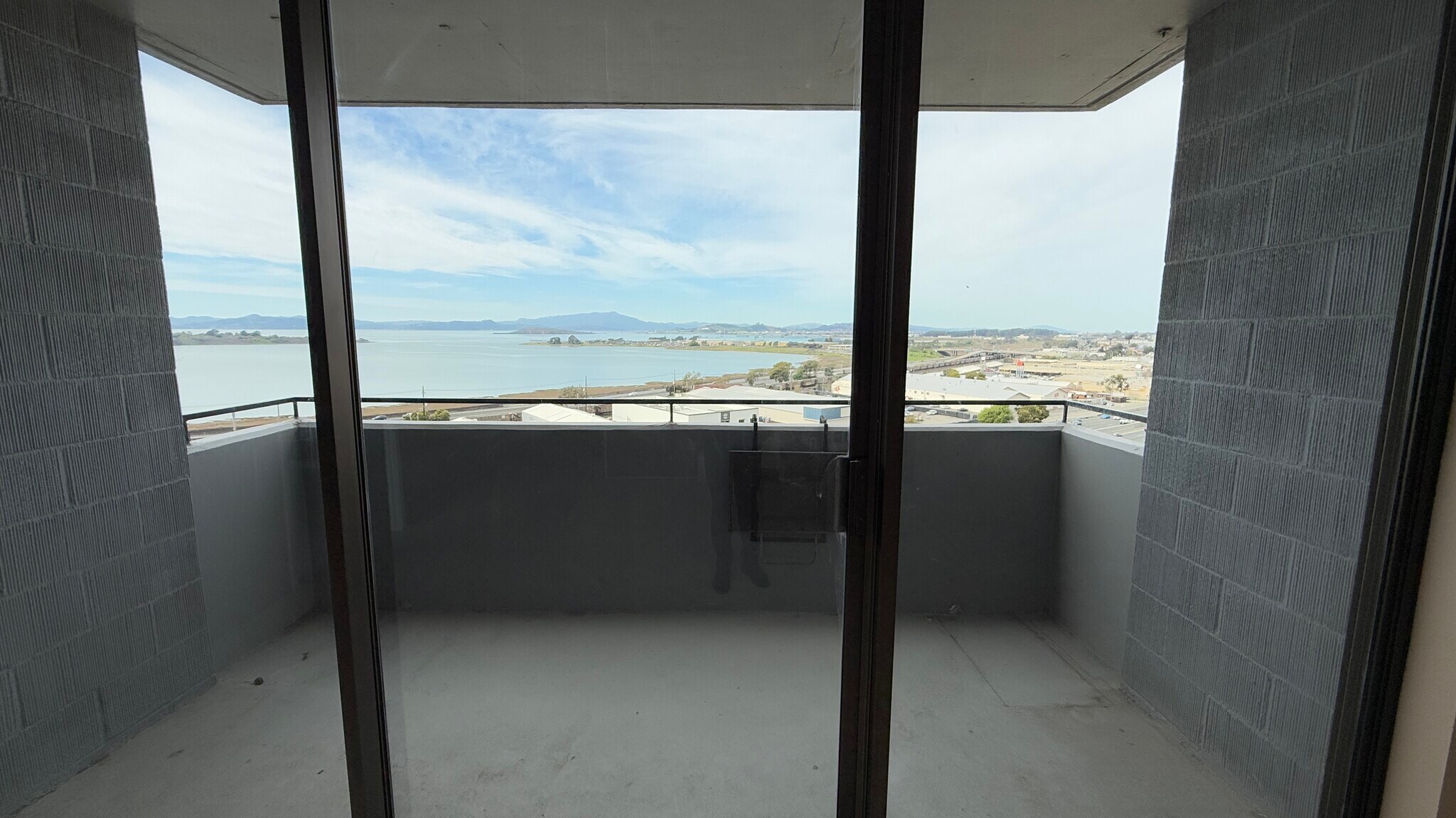 Building Photo - 555 Pierce St