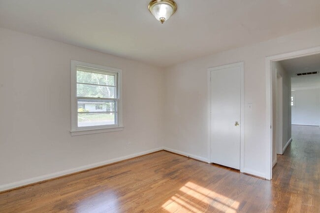 Building Photo - 106 Woodhaven Rd