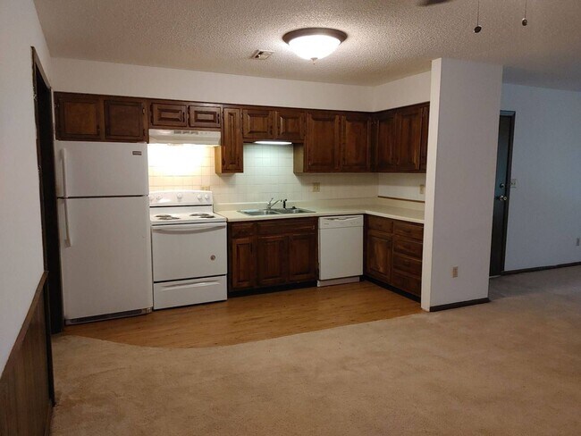 Building Photo - 3125 Themis St
