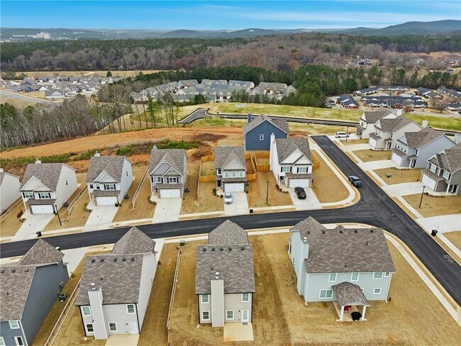 Building Photo - 334 Melody Ln