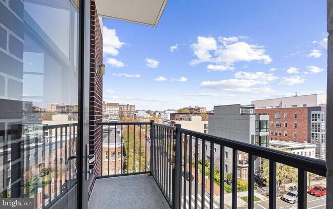 Building Photo - 2020 12th St NW