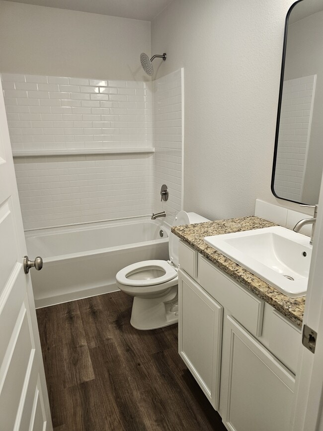 Building Photo - 6109 Buckthorn Dr