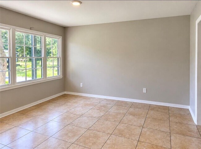 Building Photo - 6550 Athey Ct