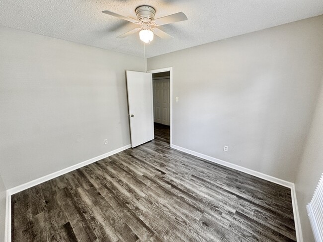 Building Photo - 7242 Rose Trail Dr