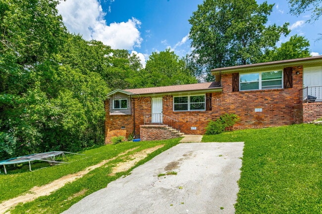 Building Photo - 603 Mountain Trail