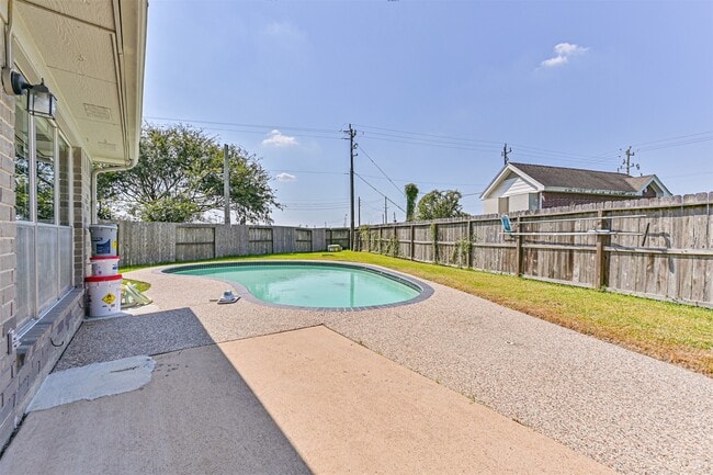 Building Photo - 4014 Ivywood Dr