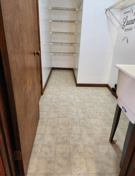 Building Photo - 436 Chapel Dr