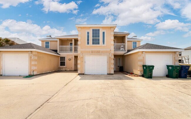 Building Photo - 14434 E Cabana St