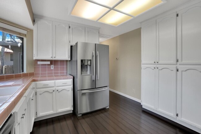 Building Photo - Hollister Home in Ridgemark Gated Community