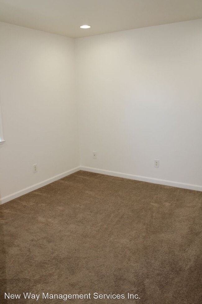 Building Photo - 5 br, 3 bath House - 209 Rossi Avenue, Unit A