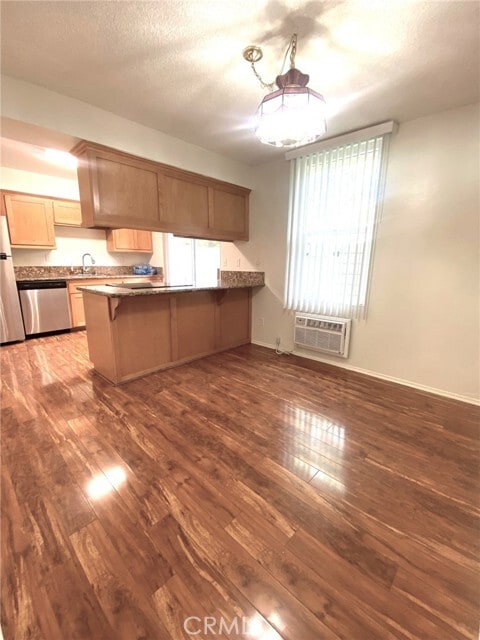 Building Photo - 1582 Mitchell Ave