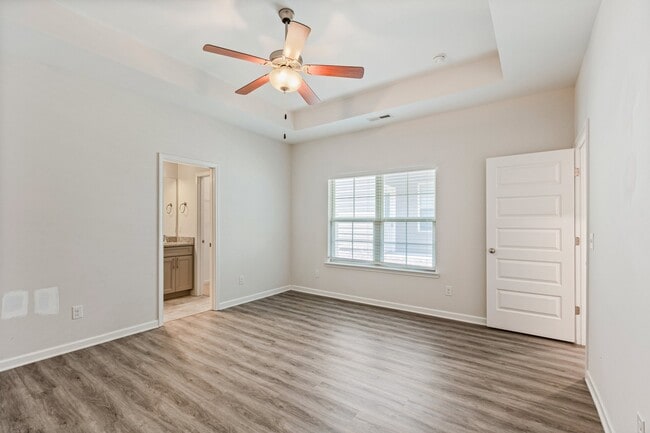 Building Photo - 1436 White Dutch Ln
