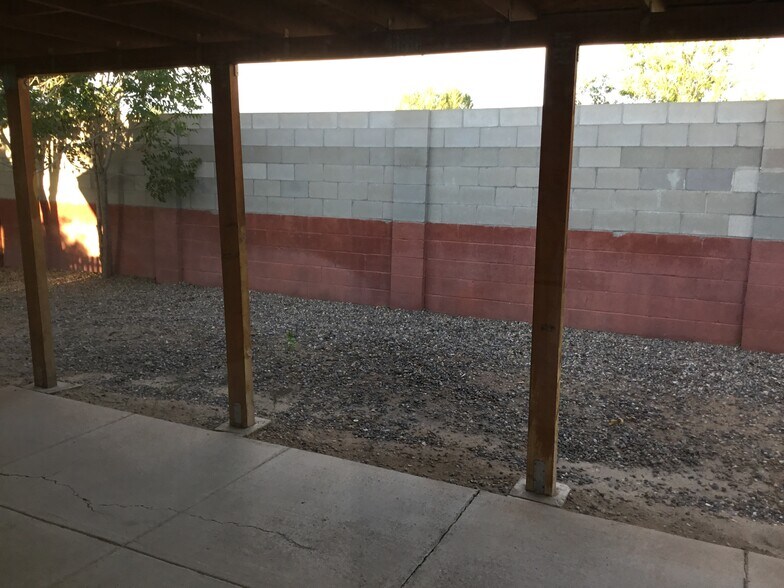 Building Photo - 1504 Kenwood Ct NW