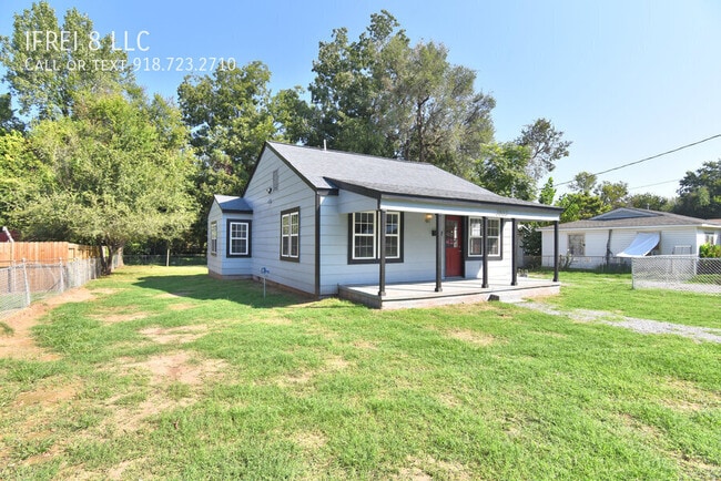 Building Photo - 3803 W Admiral Blvd