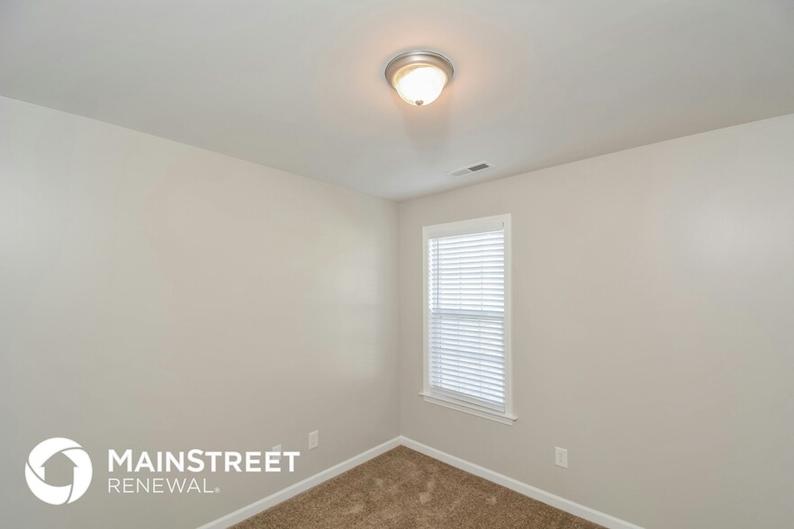 Building Photo - 313 Whitehall Ct