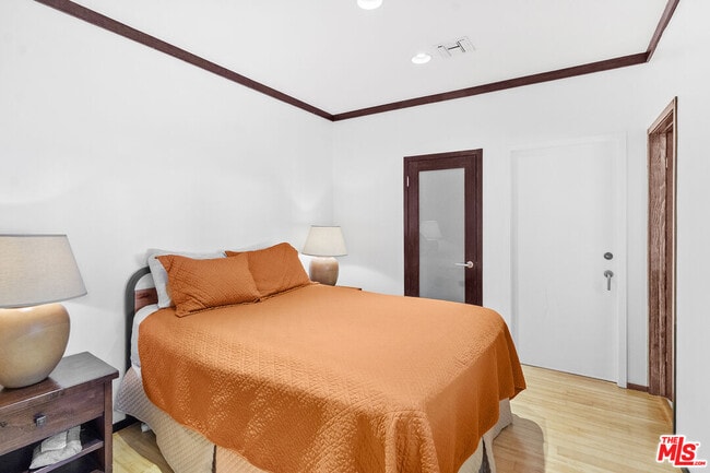 Building Photo - 2473 La Condesa Dr
