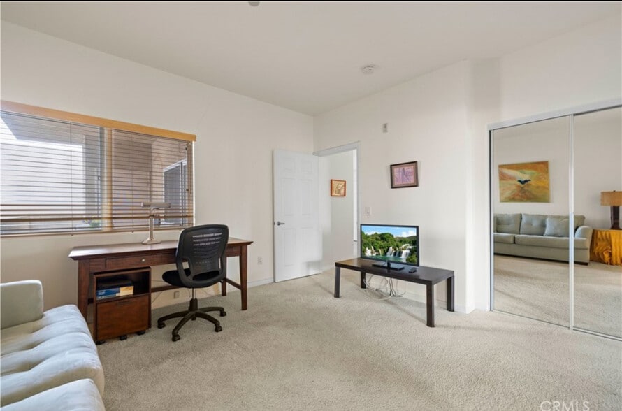 Bedroom No - 2 - 9610 Zelzah Ave