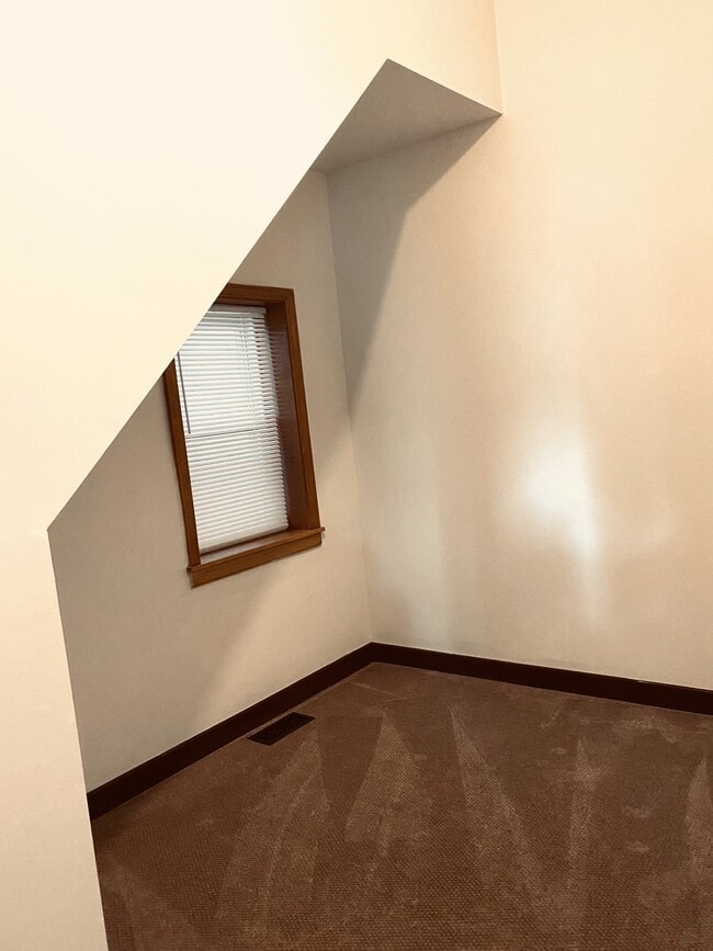 Building Photo - 4419 S Wallace St