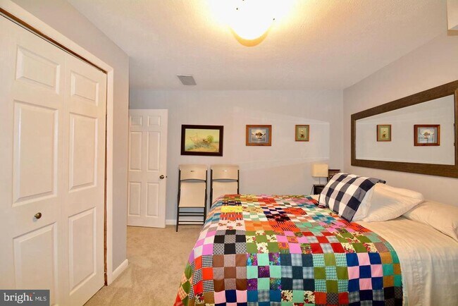 Building Photo - 6153 Summer Park Ln