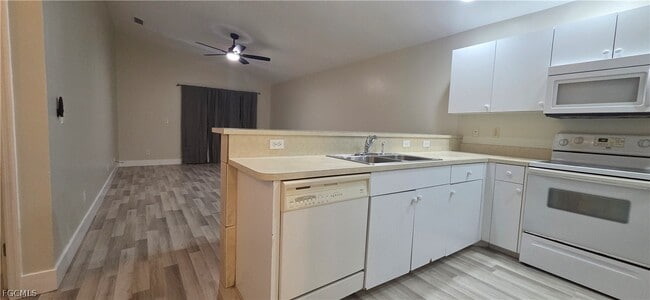 Building Photo - 1019 SE 12th Terrace