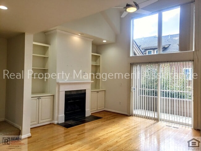 Building Photo - 10275 NW Alder Grove Ln