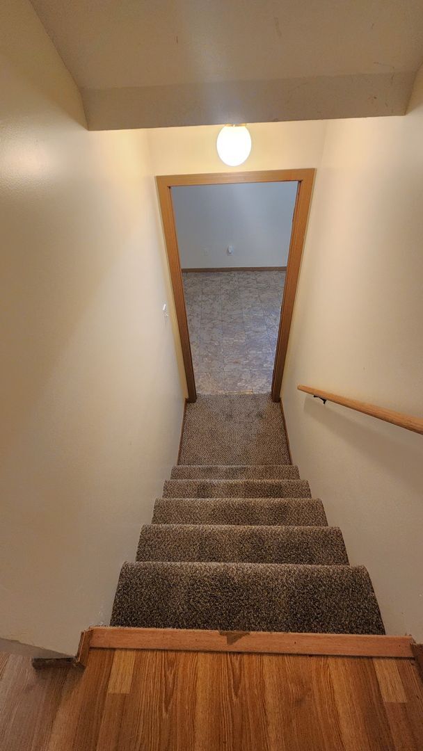 Building Photo - 3BR, 2.5BTH, 2CAR ATT GAR, Privacy Fenced Yard - In Washburn Rural Schools!