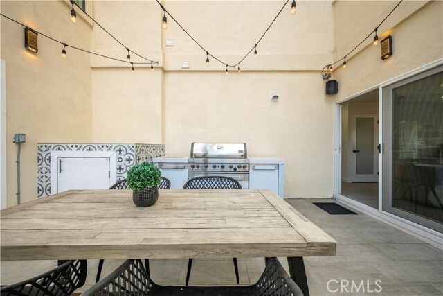 Building Photo - 122 21st St