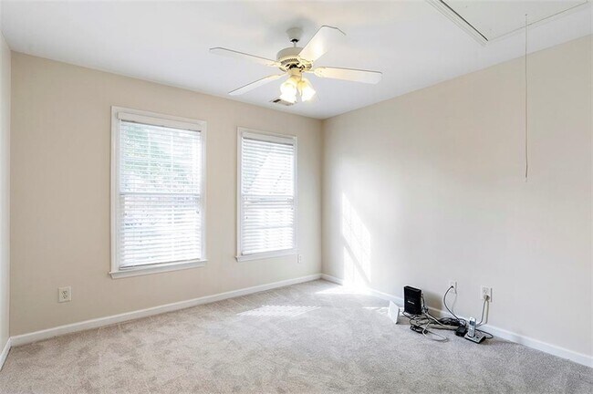 Building Photo - 12489 Huntington Trace