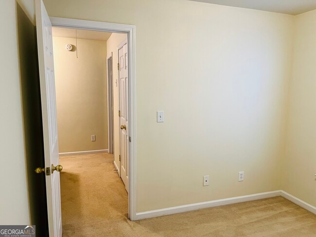 Building Photo - 2042 Appaloosa Way