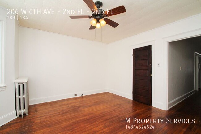 Building Photo - Charming One-Bedroom Apartment in a Prime ...