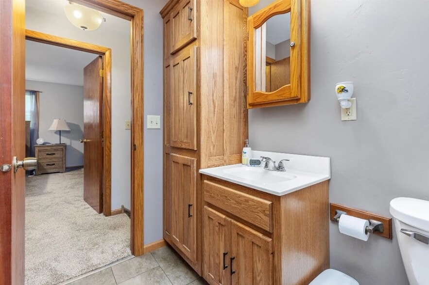 Bathroom - W5881 Manitowoc Rd