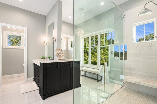 Building Photo - 6736 Saugatuck Bch Rd