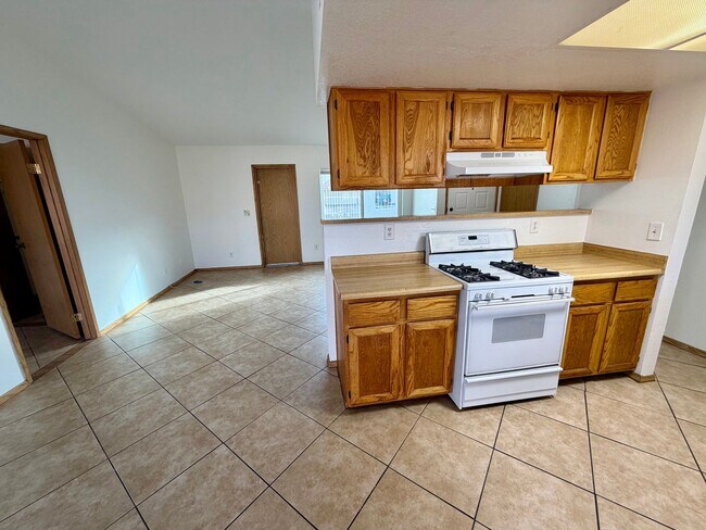 Building Photo - Single family home in Henderson