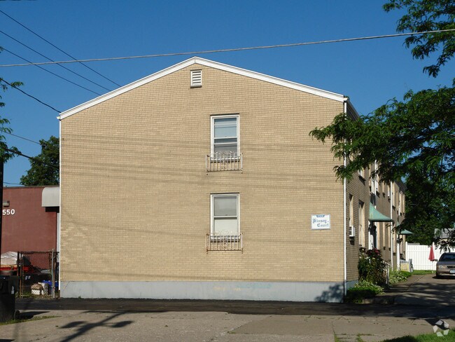 Building Photo - Kinsey Court