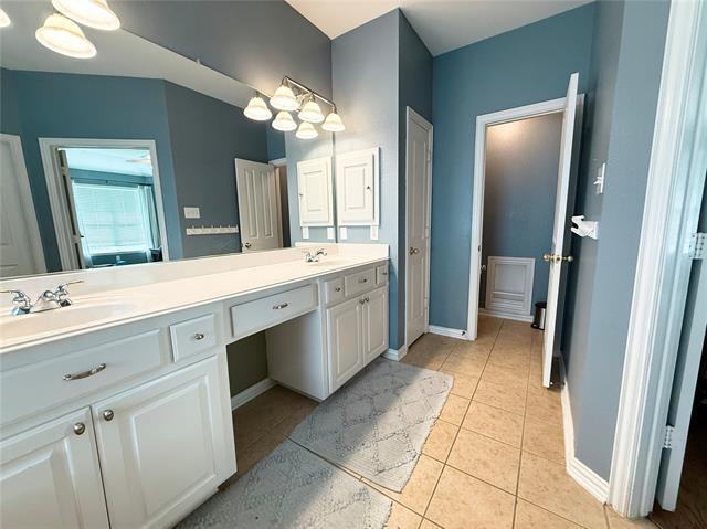 Building Photo - 6852 Seacoast Dr