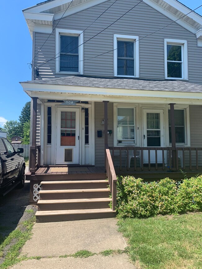 104-e-9th-st-104-e-9th-st-oswego-ny-13126-apartment-finder
