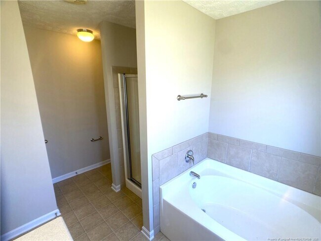 Building Photo - 1604 Kershaw Loop