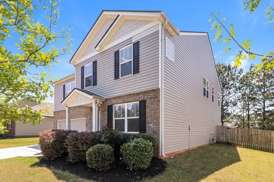 Building Photo - 163 Possum Creek Ln