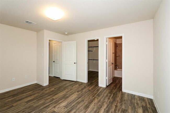 Building Photo - 6011 Dawn Misty Ln