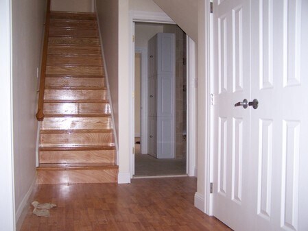 Building Photo - 146 Hillside Rd
