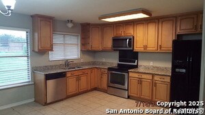 Building Photo - 126 Hillcrest Dr