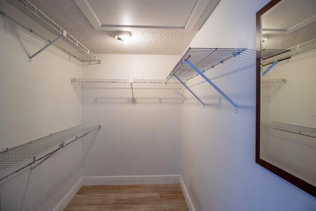 Building Photo - 2358 NW 37th Ave