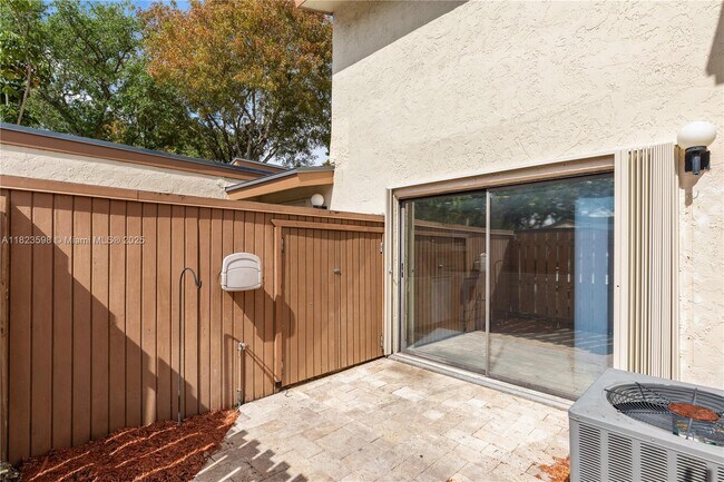 Building Photo - 11466 SW 109th Rd