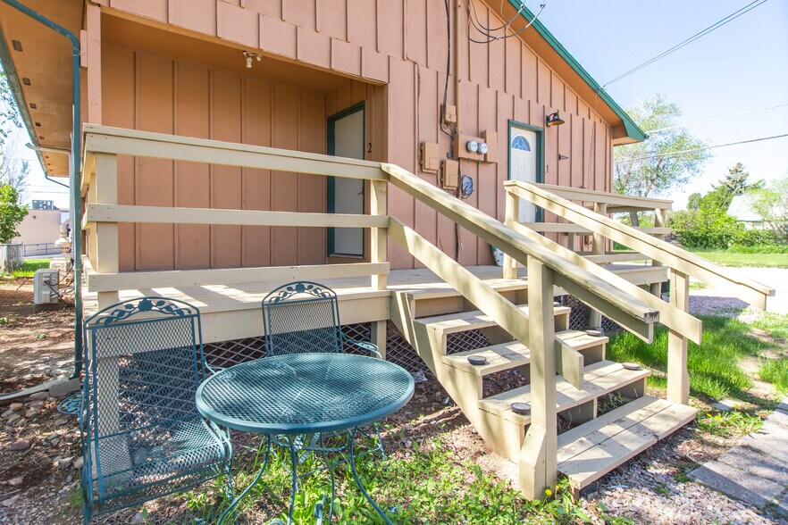 Common outdoor area - 318 Saint Onge St