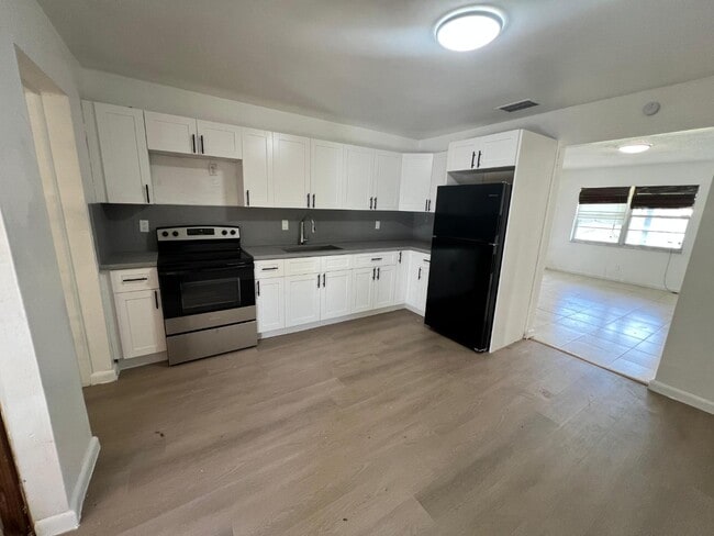 Building Photo - Grove Road