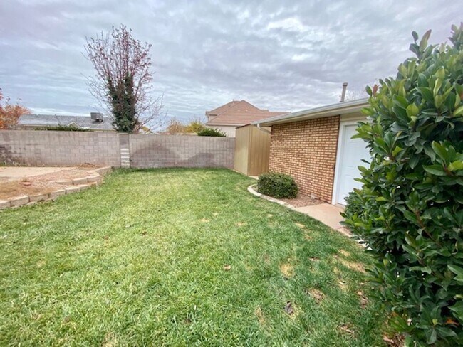 Building Photo - SPACIOUS HOME IN SANTA CLARA COMING SOON!