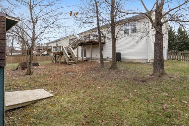 Building Photo - 359 Montgomery Cir
