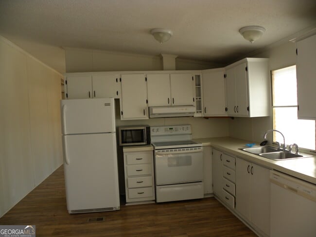 Building Photo - 297 Bell Acres Rd