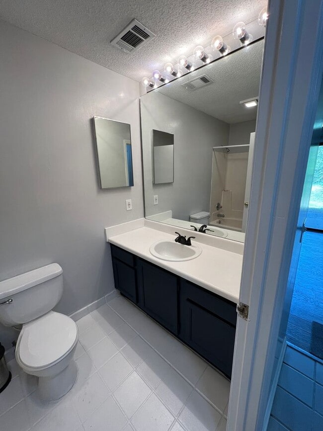 Building Photo - Spacious Unit at Crossland Downs (Across f...