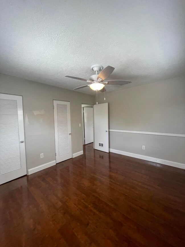 Building Photo - 5 N Deleon Ave